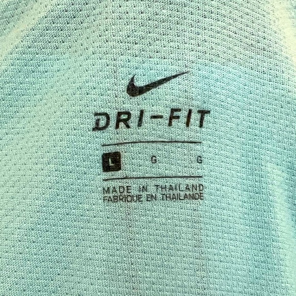 Nike baby blue tank top - Picture 5 of 5